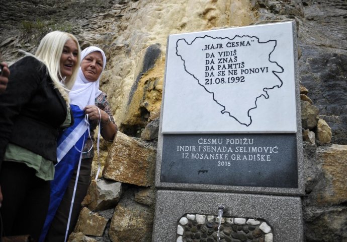 Otkrivena hajr česma i spomen ploča za žrtve Korićanskih stijena