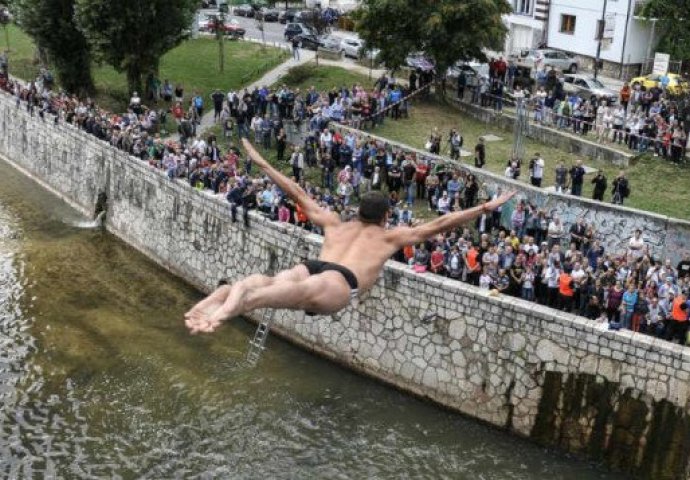 Završeno prvo takmičenje u skokovima na opjevanom sarajevskom kupalištu Bentbaši!