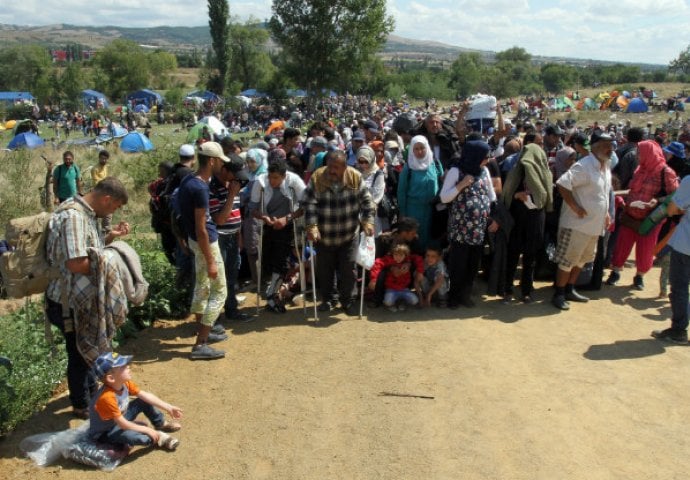 7000 žena, djece i bolesnih prebačeno u Srbiju, očekuje se novi masovni val izbjeglica