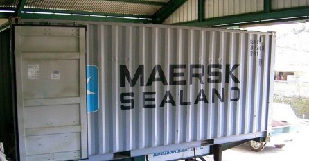  Došli da opljačkaju skupu robu, ali se zaključali u kontejner