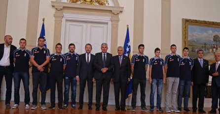 Čović i Izetbegović obećali veću pomoć sportistima u BiH
