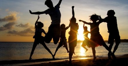 Istraživanje: Veseli prijatelji bolje od antidepresiva