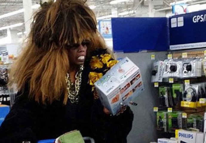 Kupovina ponekad može biti zabavna: Urnebesni  prizori  iz supermarketa! 