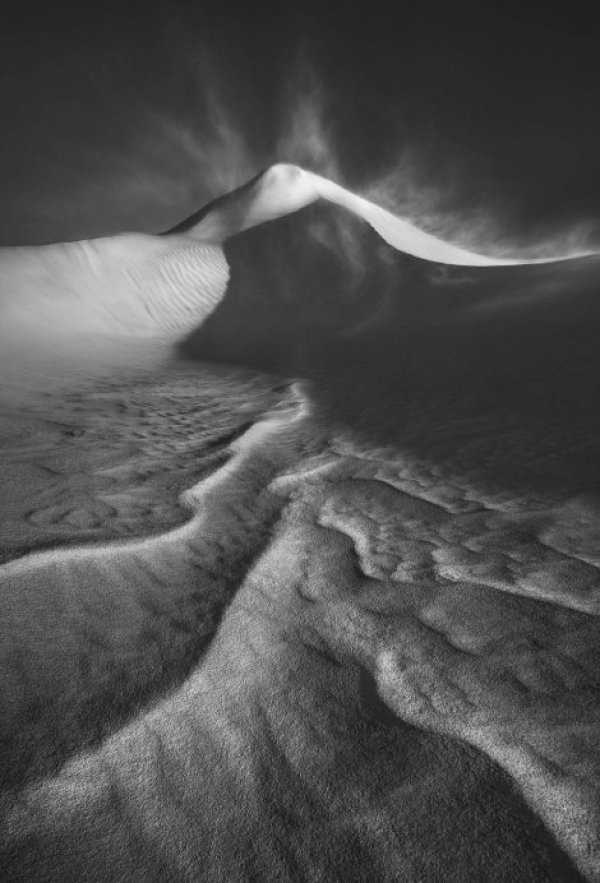 659861-2bba31a7000005783213890ipreferredtheblackandwhitetohelpconcentrateontheconta51440746819265-ff