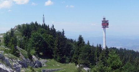 Požar na Trebeviću pod kontrolom: Gori samo minirano područje i čuju se eksplozije