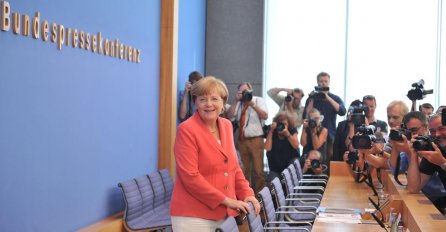 Merkel pozvala EU da slijedi primjer Turske o pitanju rješavanja problema izbjeglica 