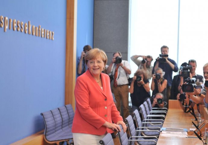 Merkel pozvala EU da slijedi primjer Turske o pitanju rješavanja problema izbjeglica 