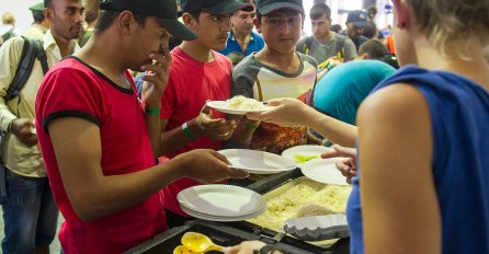 Iz Mađarske u protekla dva dana vozom u Munchen stiglo blizu 3.000 migranata 