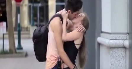 Evo kako poljubiti djevojku u 10 sekundi (VIDEO)