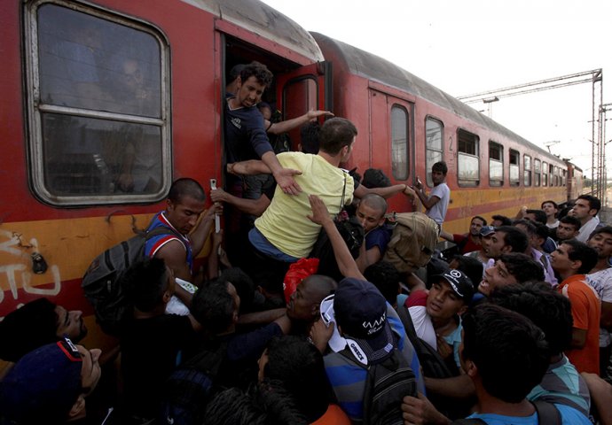 Upućen apel srbijanskim vlastima da olakšaju uvoz humanitarne pomoći namijenjene migrantima sa Bliskog istoka