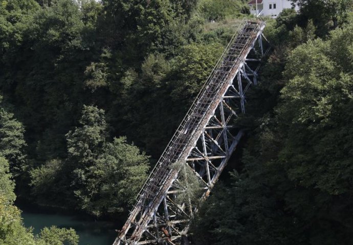 Most iz filma "Bitka na Neretvi" od sljedeće godine u funkciji za pješake
