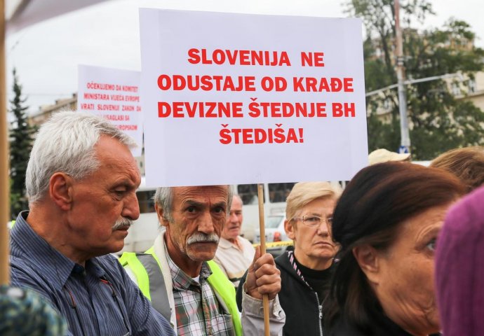 Protestni skup u Sarajevu: Presuda štedišama "uzima imovinu"!