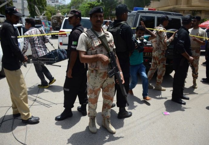 Ubijena dva novinara: Otvorena vatra na kombi u vlasništvu privatnog informativnog kanala 