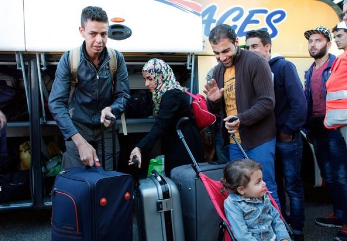 Iz Munchena u Pariz stigla prva grupa od 200 izbjeglica