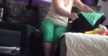 (VIDEO) Dadilja u Skoplju snimljena skrivenom kamerom kako udara, štipa i zlostavlja bebu
