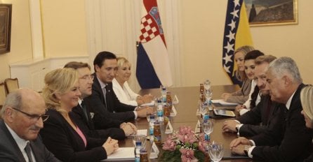 Hrvatska predsjednica doputovala u trodnevnu posjetu BiH