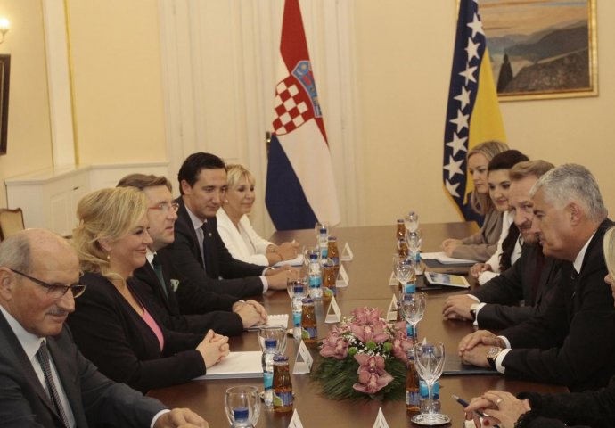 Hrvatska predsjednica doputovala u trodnevnu posjetu BiH