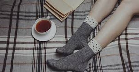  UTICAJ NA ZDRAVLJE: Svaku večer stavite luk u čarape, razlog će vas oduševiti