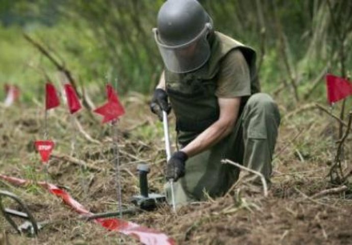 U eksploziji mine poginuo jedan pirotehničar, drugi teško ranjen