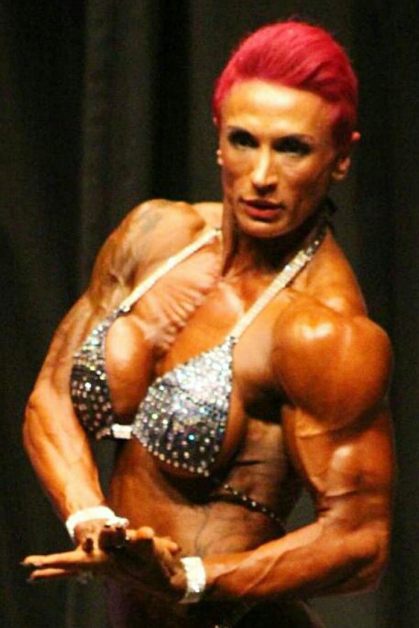 profimedia-0258547256-bodibilderka-1000x0