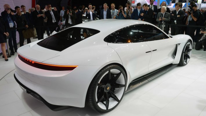 porsche-mission-e-concept-frankfurt-1