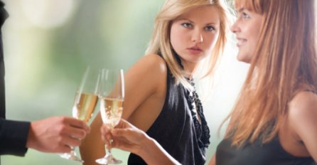 Ljubomorna na drugaricu, nećete vjerovati šta joj svakodnevno radi!