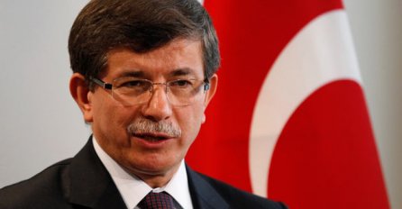 Davutoglu započeo predizbornu kampanju obećavši povratak mira u zemlju