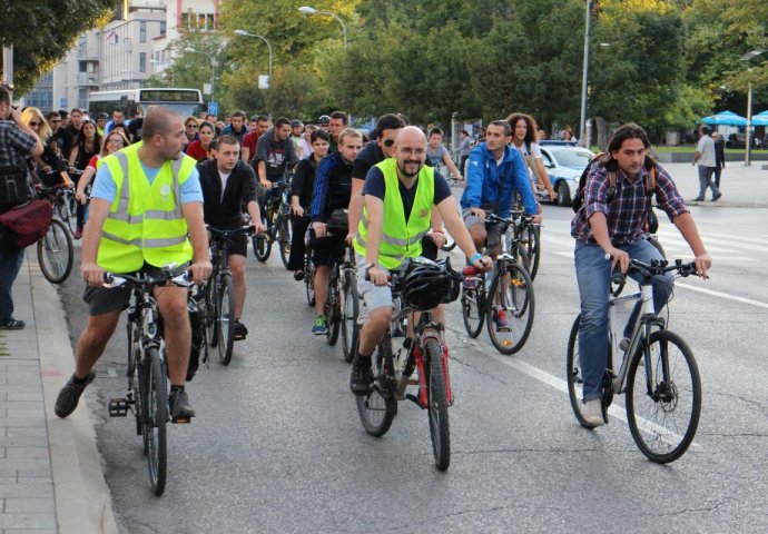 U Banjaluci održana biciklijada "Dva su točka dovoljna"