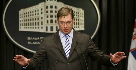 Vučić: Izbjeglice nisu krompir i paradajz, već ljudi, i mi njih nigdje ne šaljemo