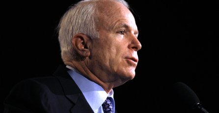 Američki senator McCain u posjeti Ukrajini: Podržavamo stavove ukrajinske vlasti