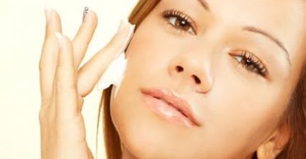 Skinite šminku na prirodan i jeftin način