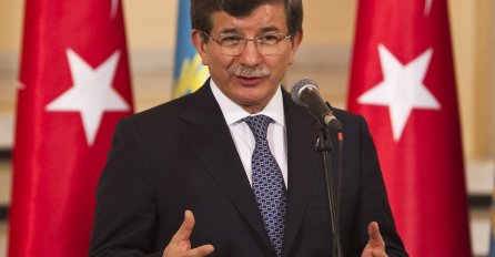 Davutoglu u pismu svjetskim liderima i organizacijama zatražio rješavanje izbjegličke krize