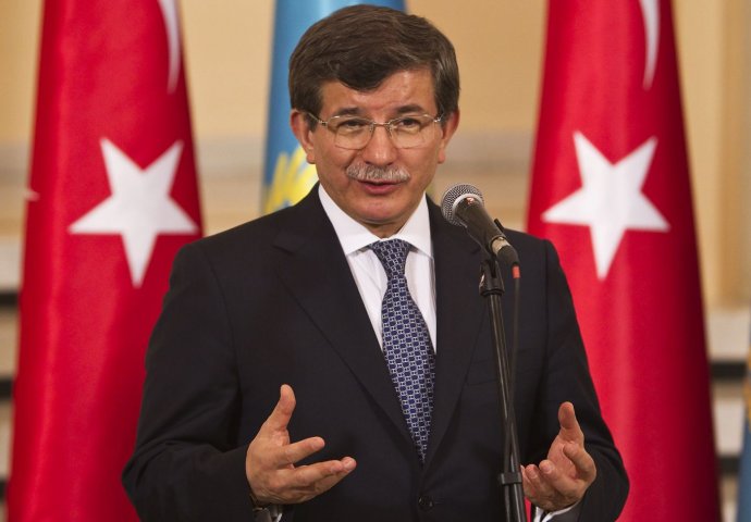 Davutoglu u pismu svjetskim liderima i organizacijama zatražio rješavanje izbjegličke krize