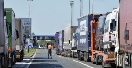 Poruka Vladi Hrvatske: "Idem po mladu u Novi Sad, i vjerujte mi, ja ću proći!" 