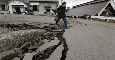 Snažan zemljotres pogodio Indoneziju: Povrijeđeno preko 60 ljudi, stotine kuća oštećeno