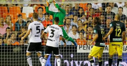 Valencija teškom mukom protiv Granade do nova tri boda