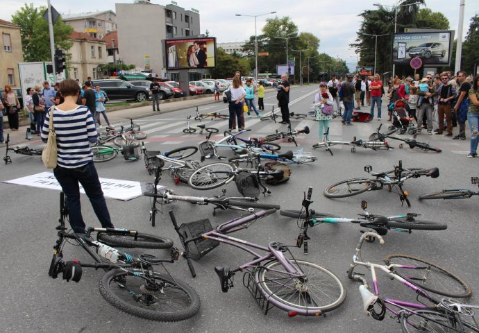 Građani Skoplja traže sigurnost: Ulice više liče na piste kojima lete automobili