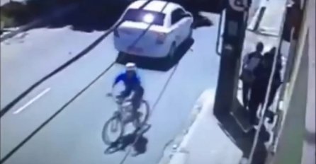 (VIDEO) Ukrao dječaku mobitel i počeo da bježi, ali ubrzo je žestoko nastradao
