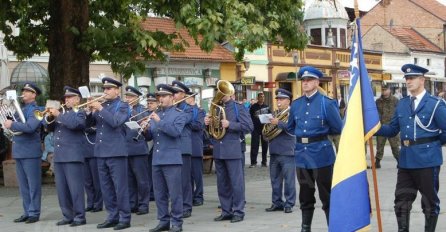 Mladi pozvani da apliciraju na 57 upražnjenih mjesta za čin oficira (FOTO)