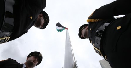 Po prvi put palestinska zastava ispred sjedišta UN-a u New Yorku