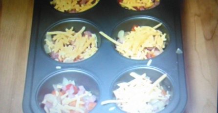  (VIDEO) SPREMNO ZA TREN OKA: Omlet mafini