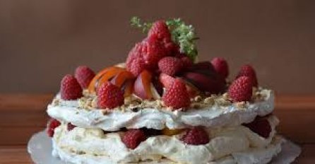 Lagan i ukusan desert: Voćna puslica torta