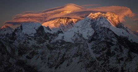 Na Mont Everestu skupljeno četiri tone smeća