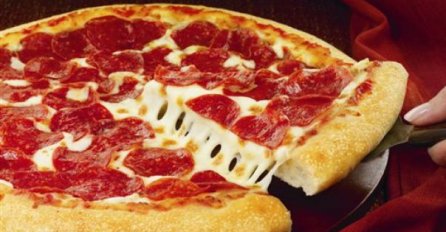 Želite napraviti pizzu kao iz pizzerije? Uz ovaj trik je to moguće