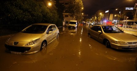 Nezapamćeno nevrijeme: Divlja oluja odnijela 13 života, ulice pod vodom