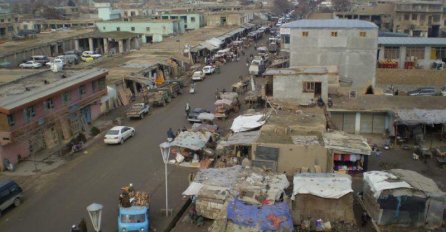 Život u Kunduzu nakon sukoba: Opustošene ulice, vojnici uklanjaju leševe i krhotine