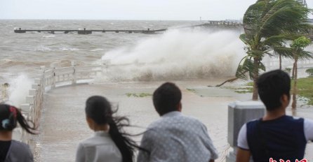 U naletu snažnog tajfuna: Četvero poginulih, 16 nestalih