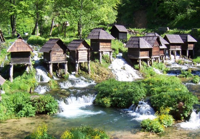 Pliva Lakes, Jajce