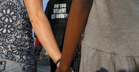 "Odrekli smo se sestre jer je izabrala Afroamerikanca za muža"