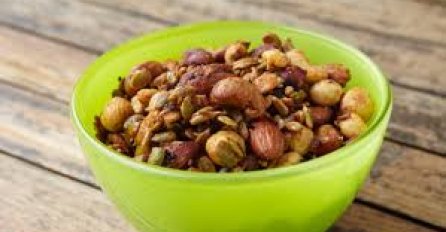 Prilog za svako jelo: Pikantni orašasti plodovi 